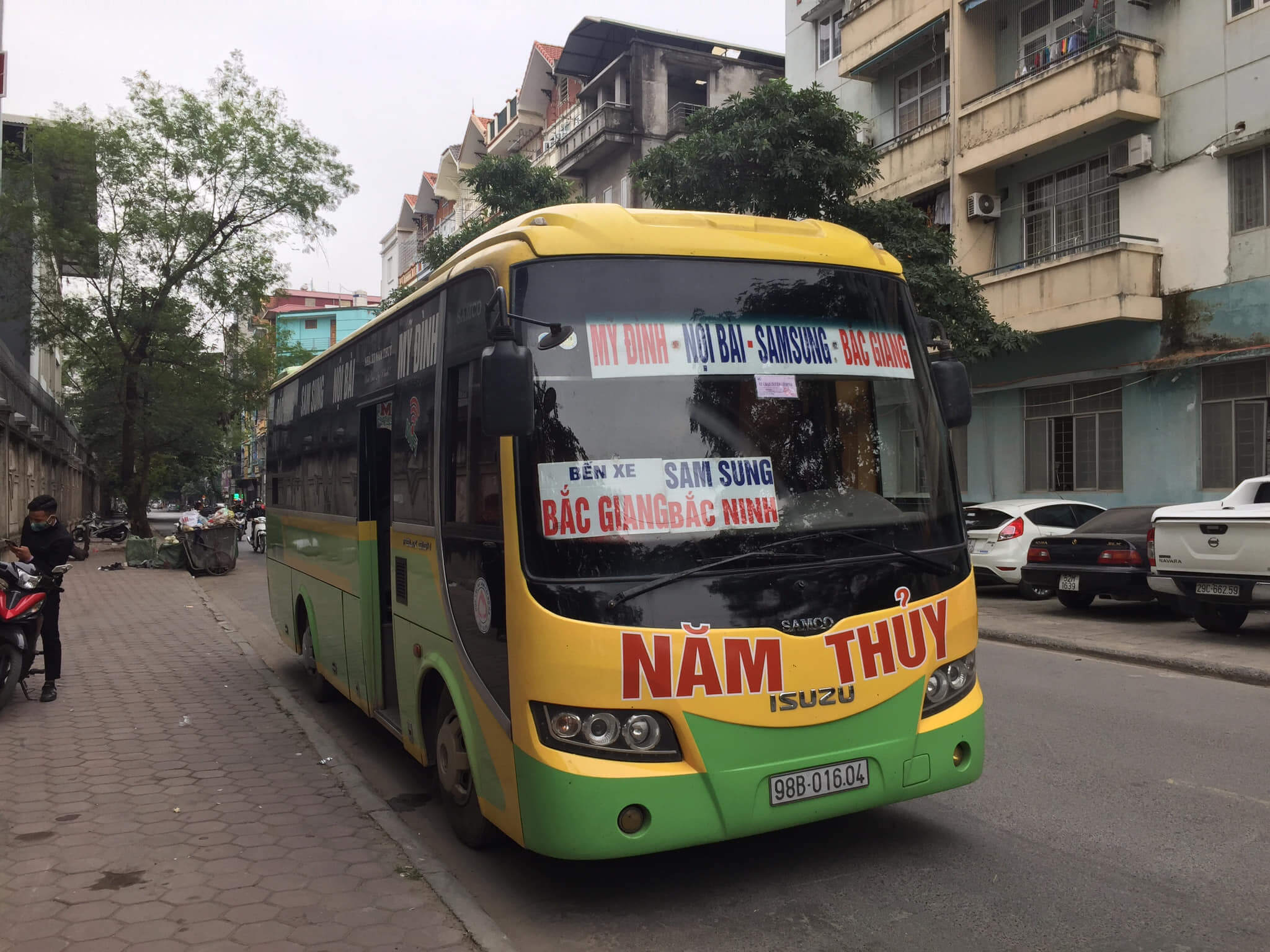 Nhà xe Năm Thủy