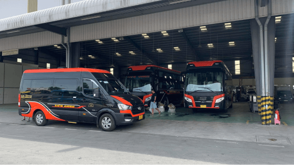 Dòng xe limousine nhà xe Tiến Oanh