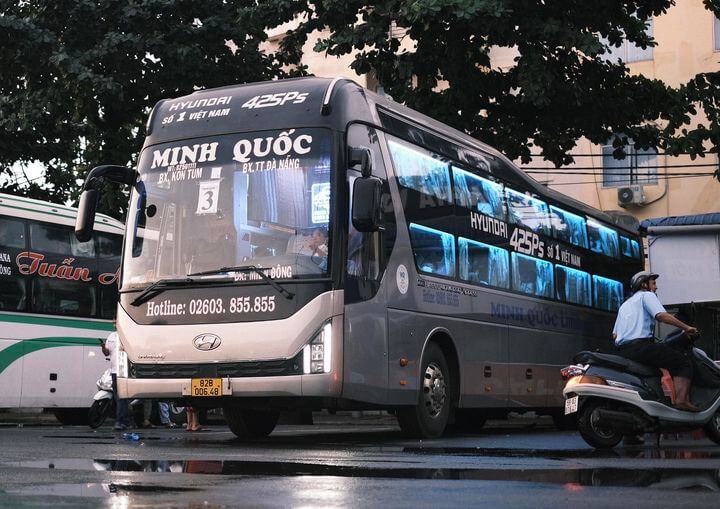 Xe dịch vụ Minh Quốc