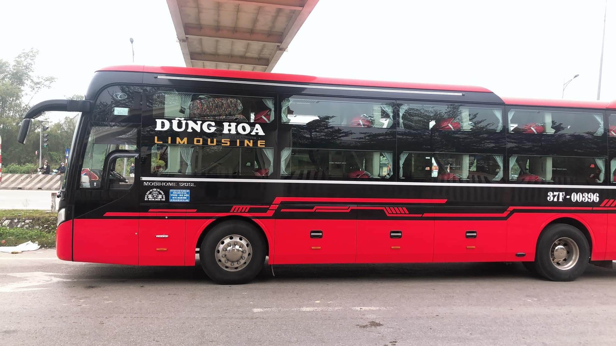 Xe limousine Dũng Hoa