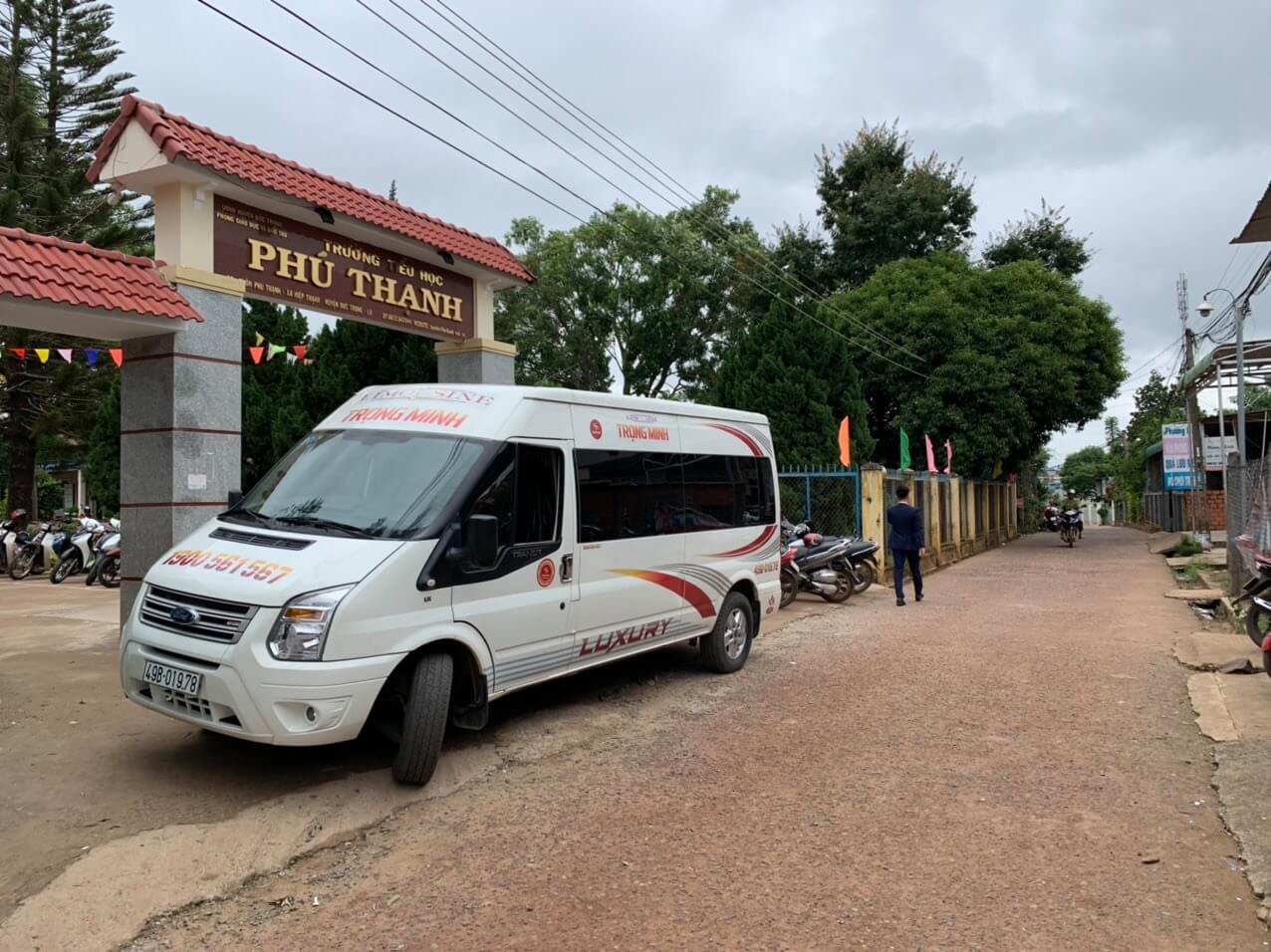 Limousine Trọng Minh