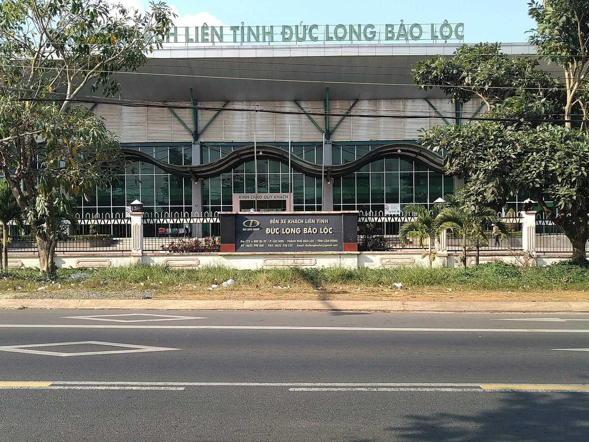 Cổng chính bến xe Bảo Lộc