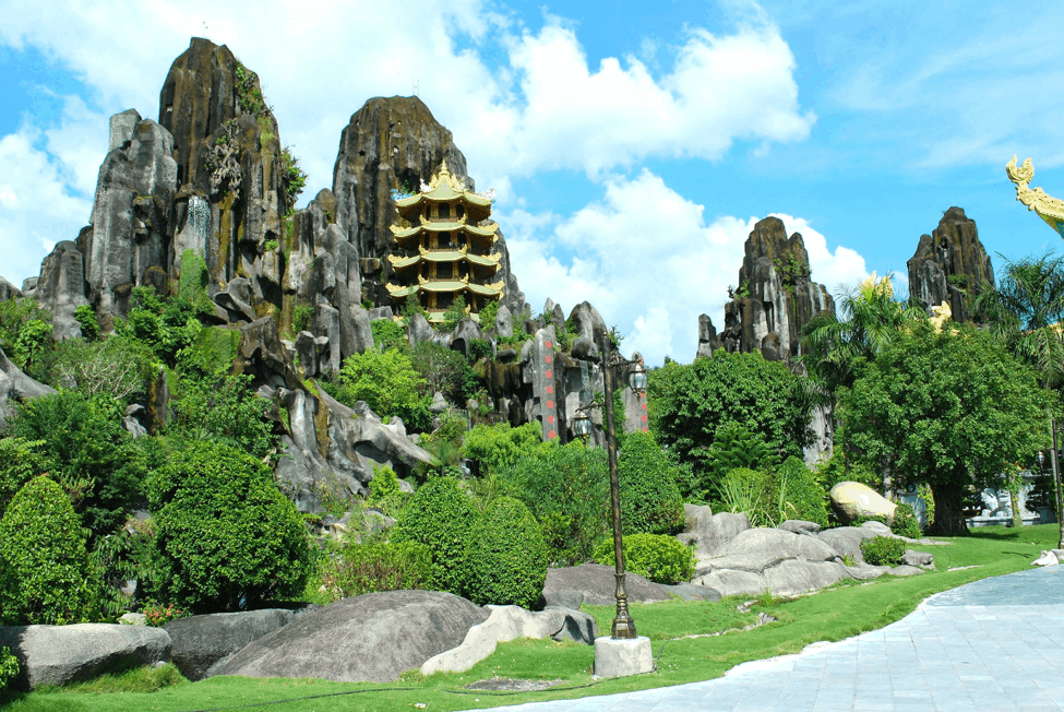 Núi Ngũ Hành Sơn - Địa điểm gần bến xe Đà Nẵng