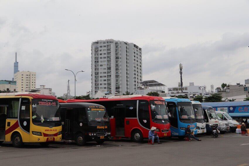 hệ thống xe tại bến xe Hộ Phòng