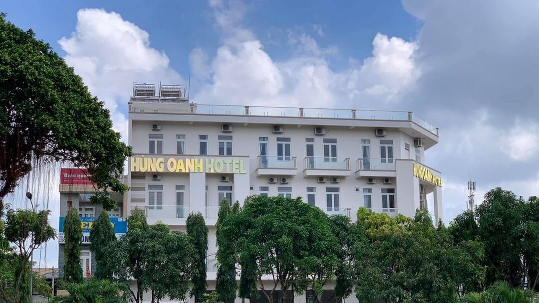 Khách sạn Hùng Oanh