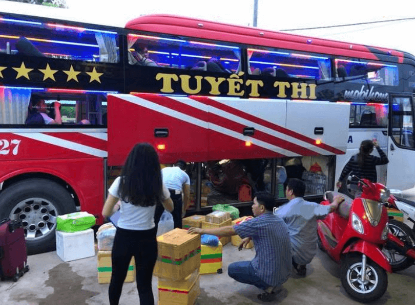 Xe dịch vụ Tuyết Thi