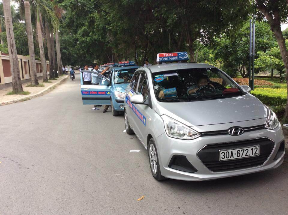 Taxi Sông Nhuệ sẵn sàng phục vụ khách