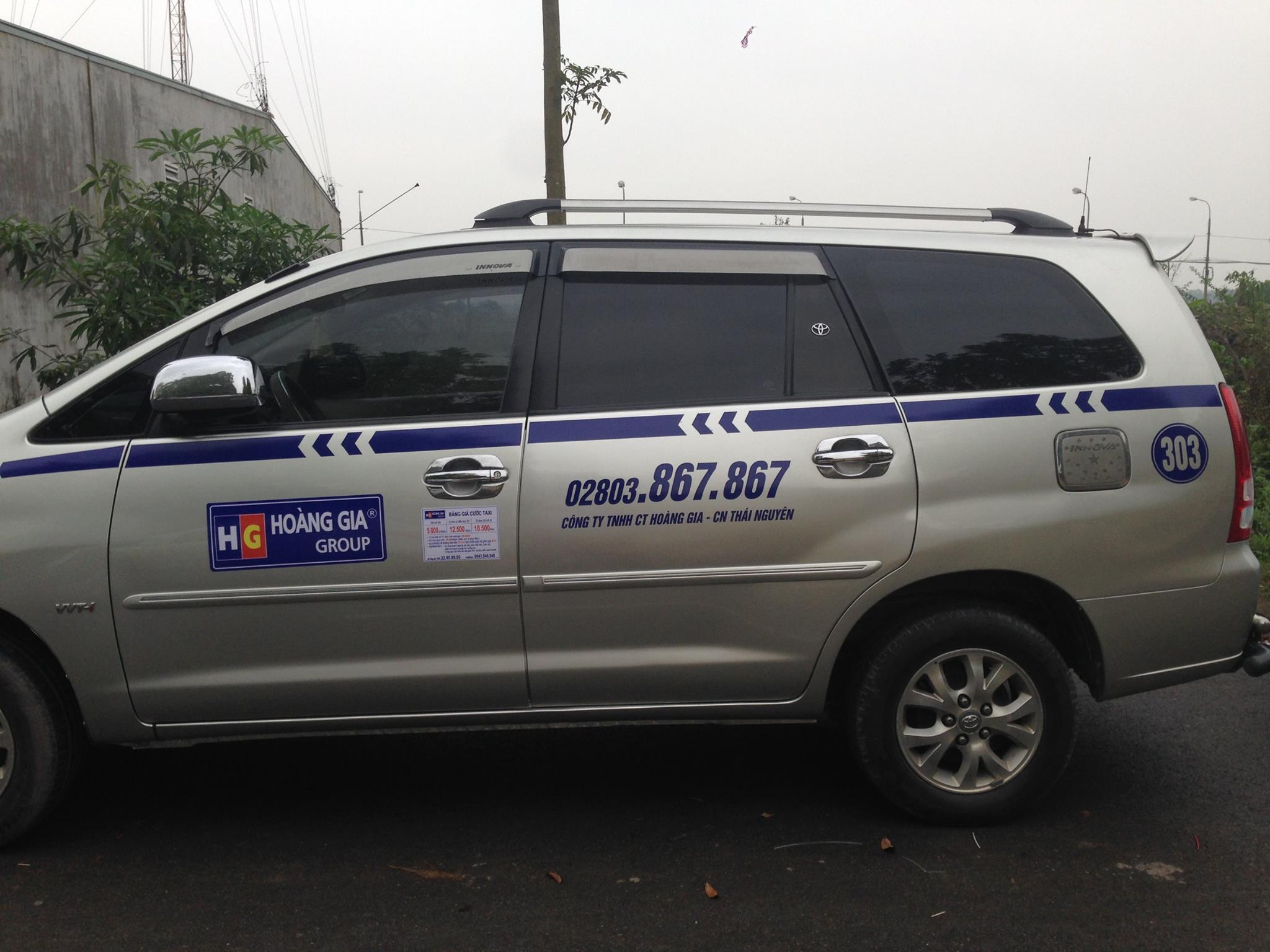 Xe 7 chỗ Hoàng Gia Taxi