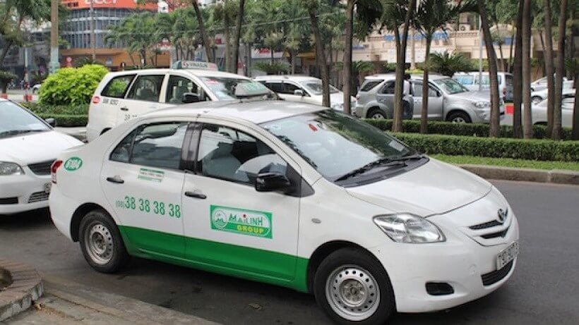 Xe taxi 4 chỗ Mai Linh Vinh