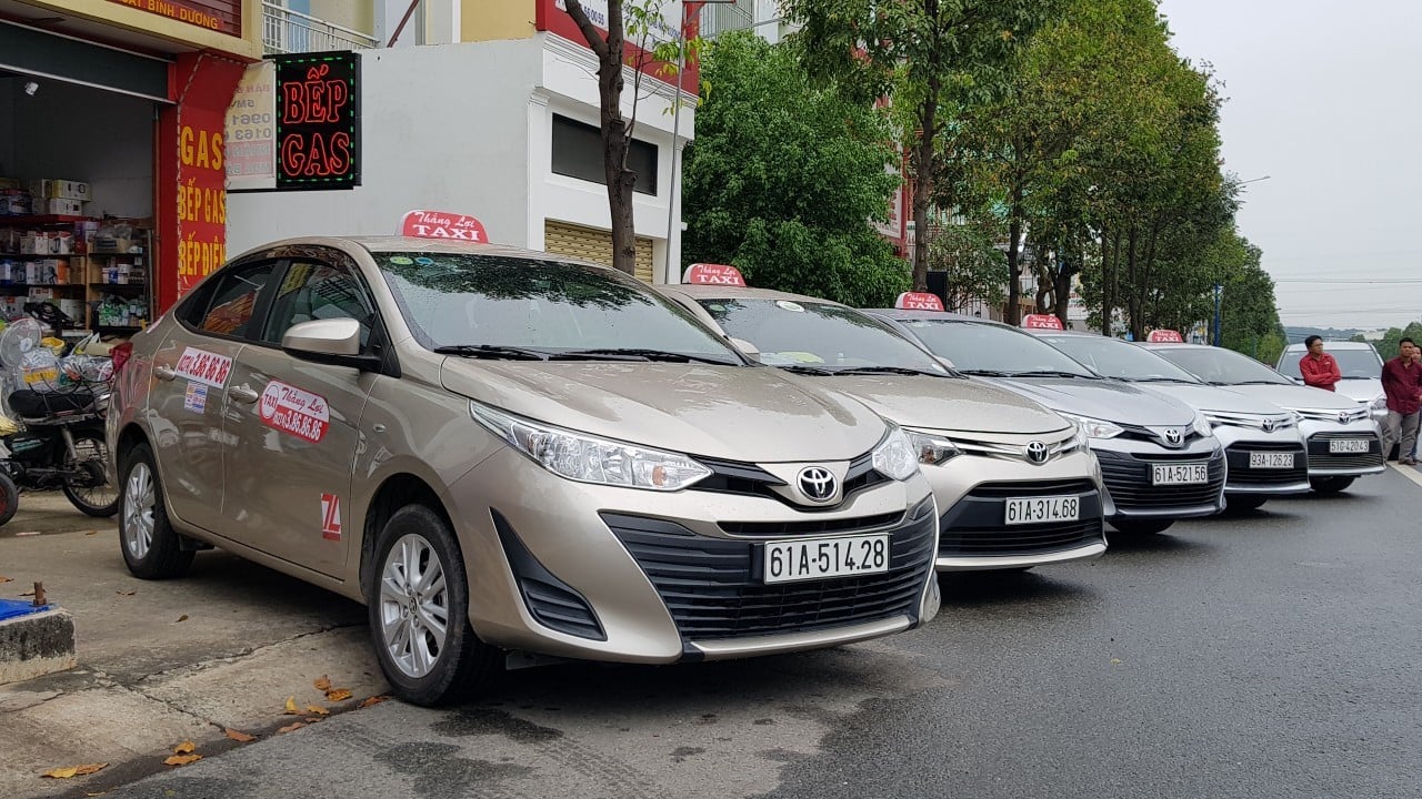 Xe taxi Thắng Lợi đồng hành cùng khách trên mọi hành trình