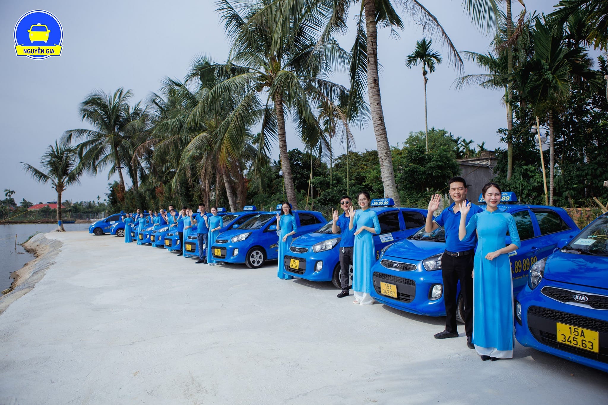 Xe taxi Nguyễn Gia