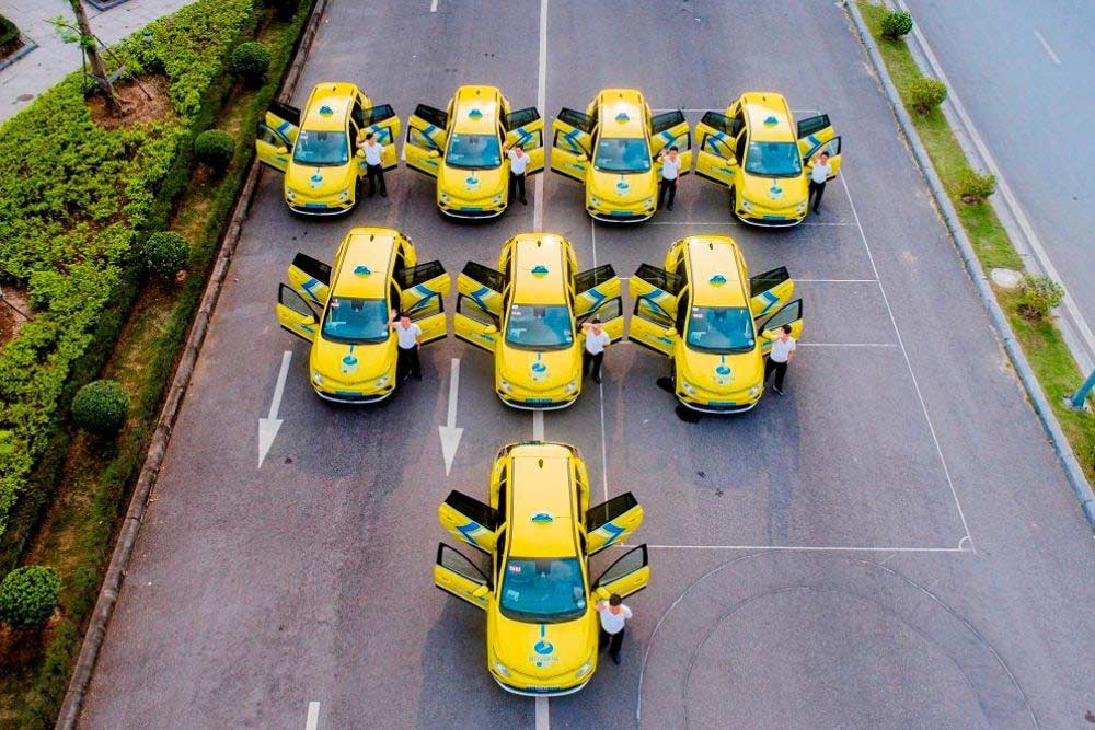 Hệ thống xe taxi Én Vàng