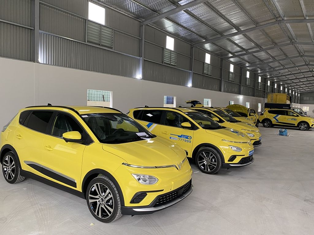 Xe taxi Én Vàng